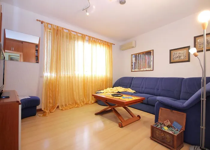 Apartman With Wifi - 8975