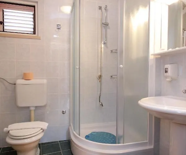 Apartman With Wifi - 8975